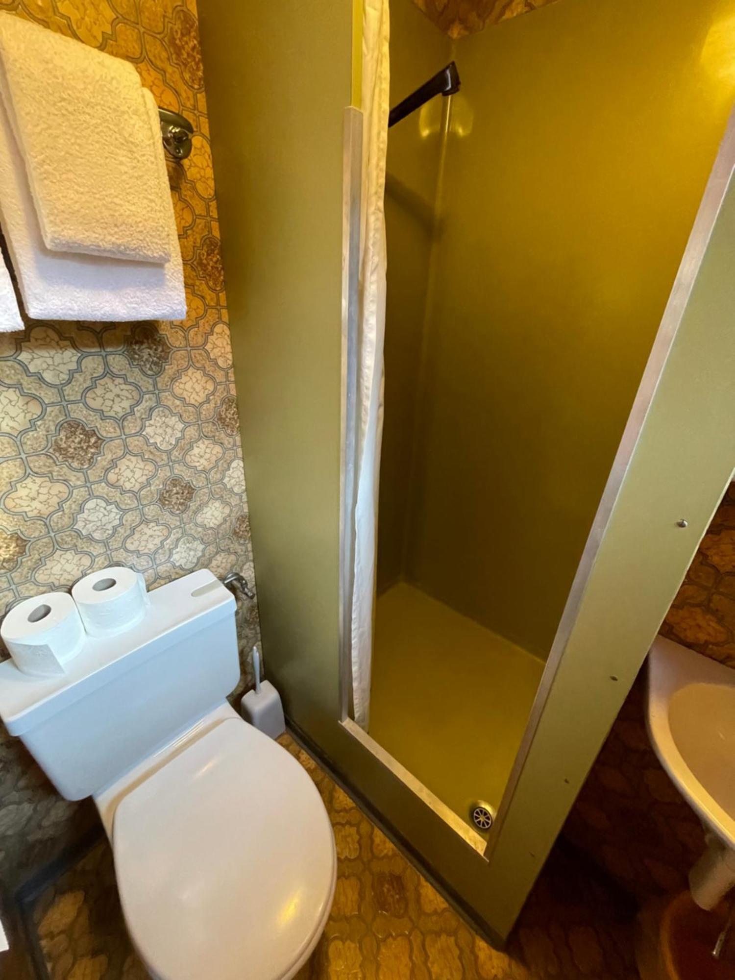 Hotel Tourist Майринген Екстериор снимка