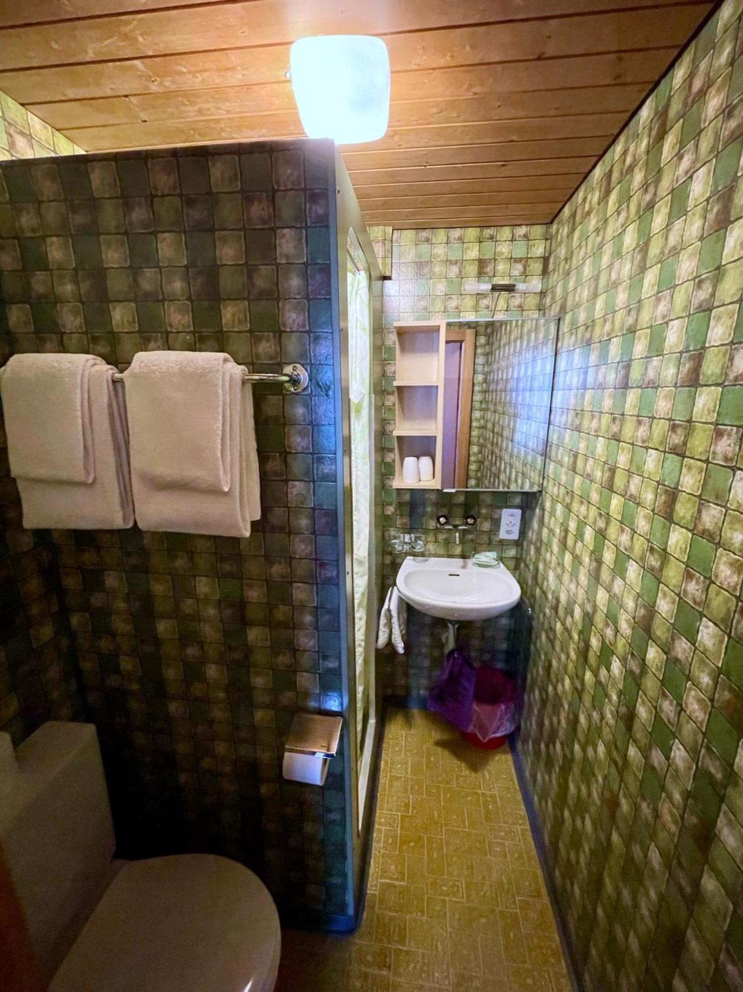 Hotel Tourist Майринген Екстериор снимка