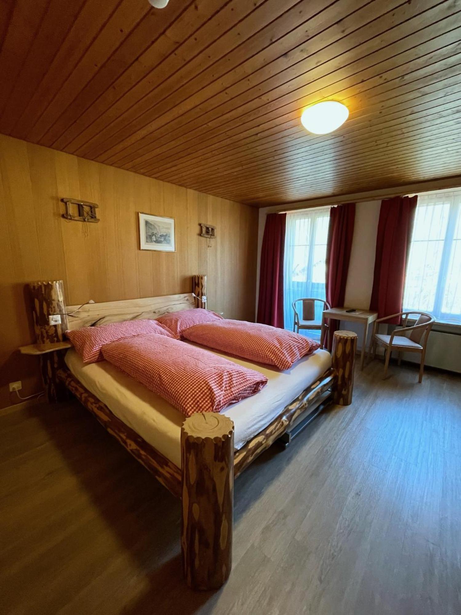 Hotel Tourist Майринген Екстериор снимка