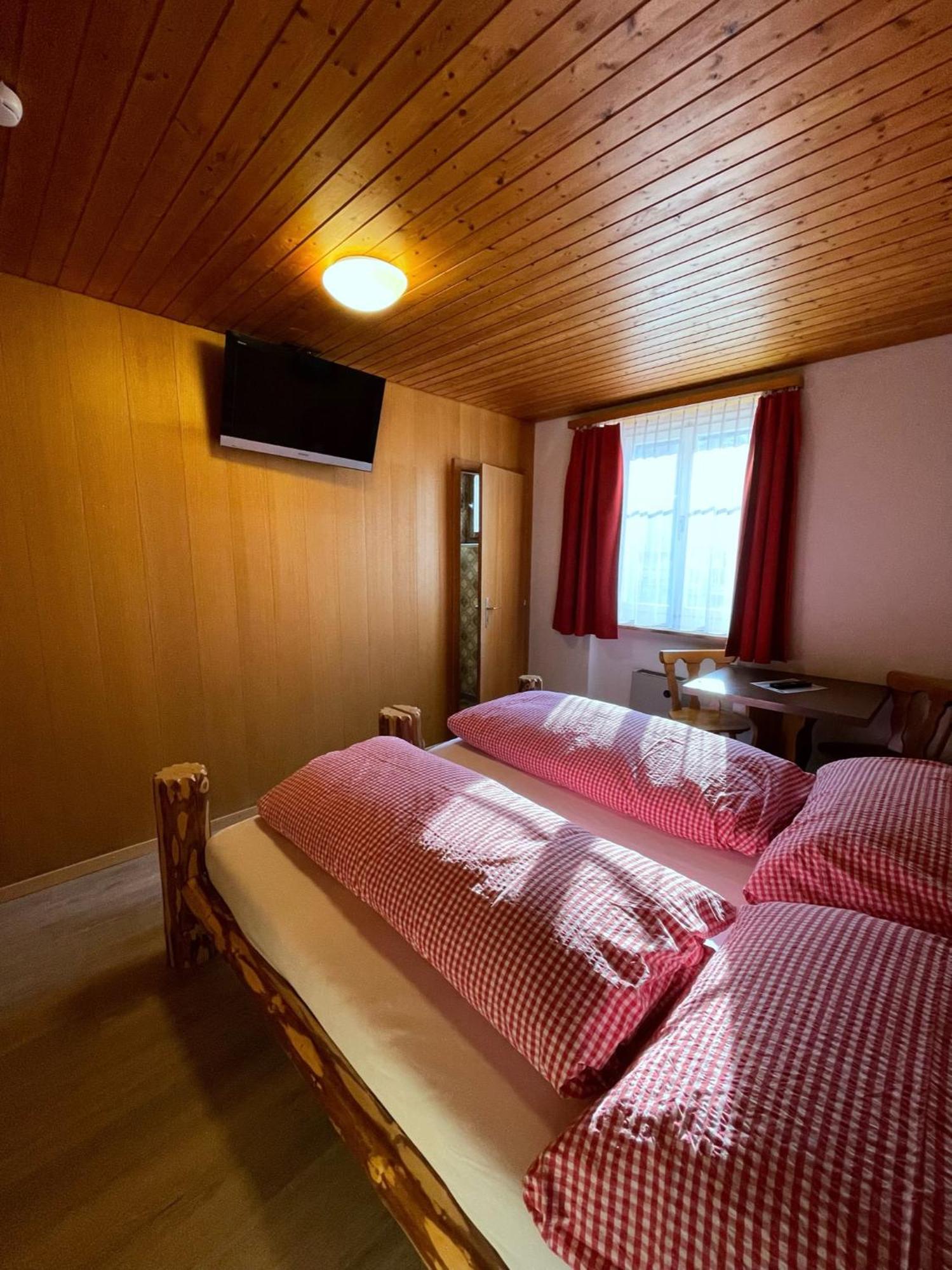 Hotel Tourist Майринген Екстериор снимка