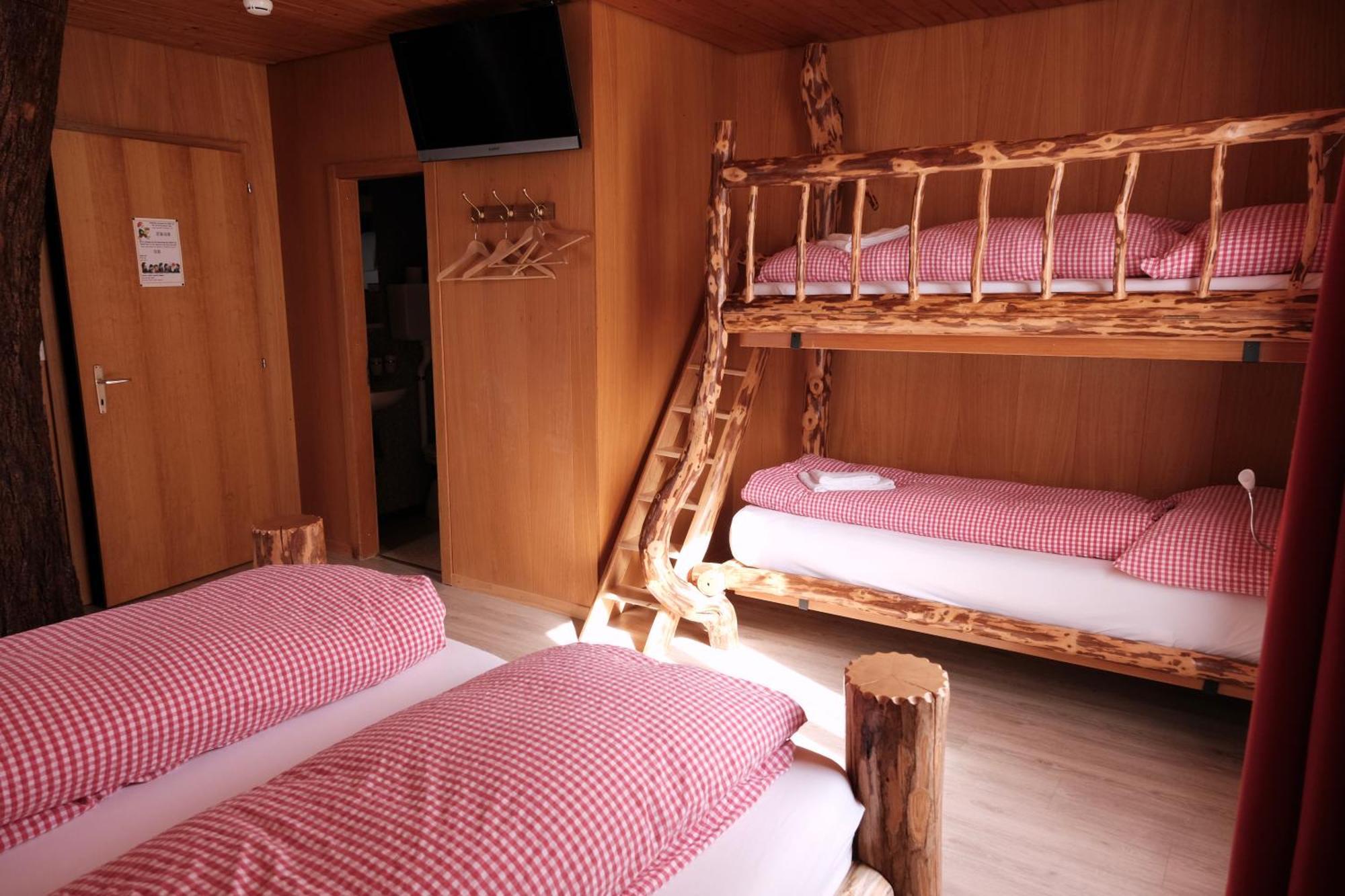 Hotel Tourist Майринген Екстериор снимка